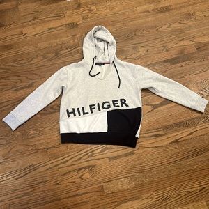 Tommy Hilfiger grey and black cropped sweatshirt! Size large